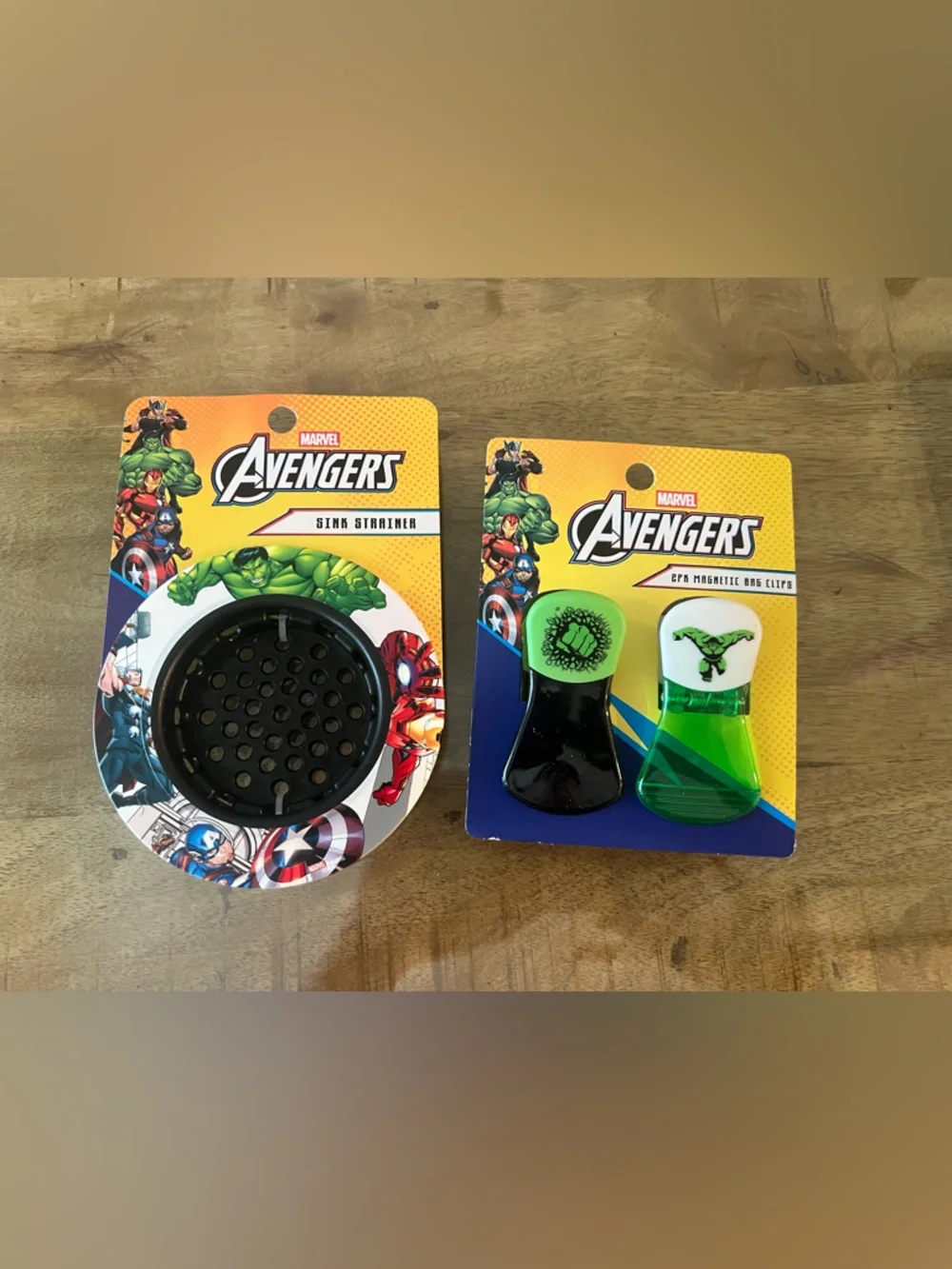Marvel Avengers Kitchen Sink Strainer and bag Clips Set - Yellow, Black, Green